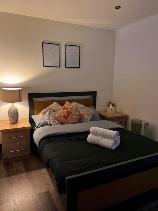 Cityzenretreat - Mezzanine Apartment Sleeps 4 Sheffield City Centre Экстерьер фото